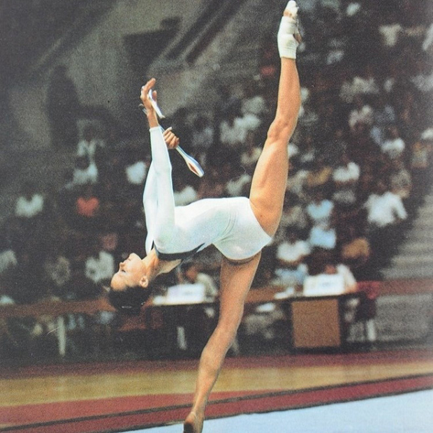 4_venera-zaripova-izvestnaya-zhenshchina-i-gimnastka.png
